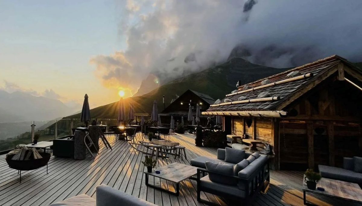 A Pastry Went Viral and a Mountain Refuge Can't Cope