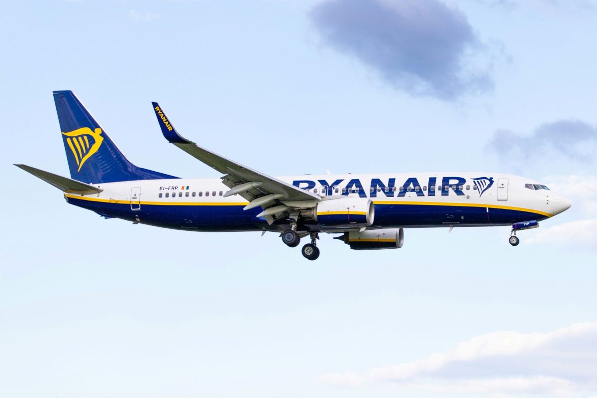 A Ryanair Flight Landed With 363kg of Fuel Left After Three Failed Landings