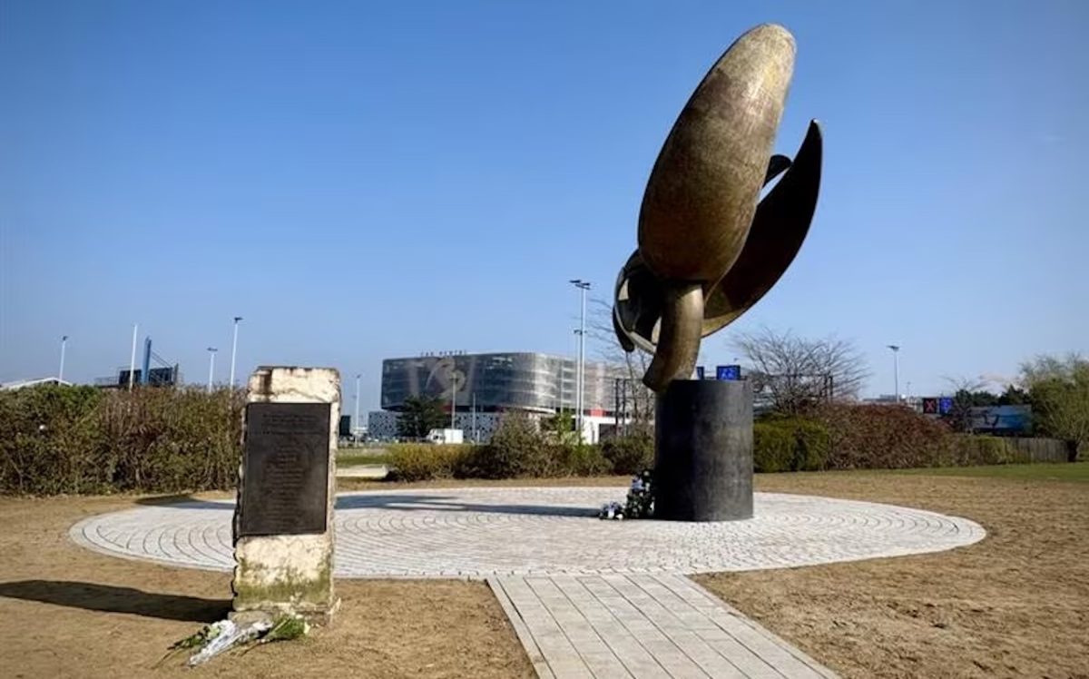A Sculpture That Sheltered Survivors Now Stands Taller at Brussels Airport