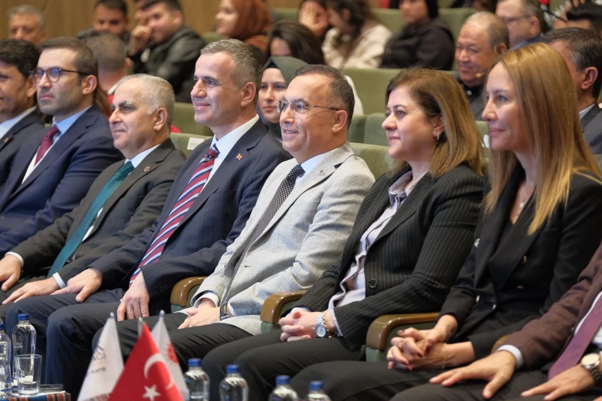 Dignitaries and officials seated at a formal event in Gaziantep, Turkey