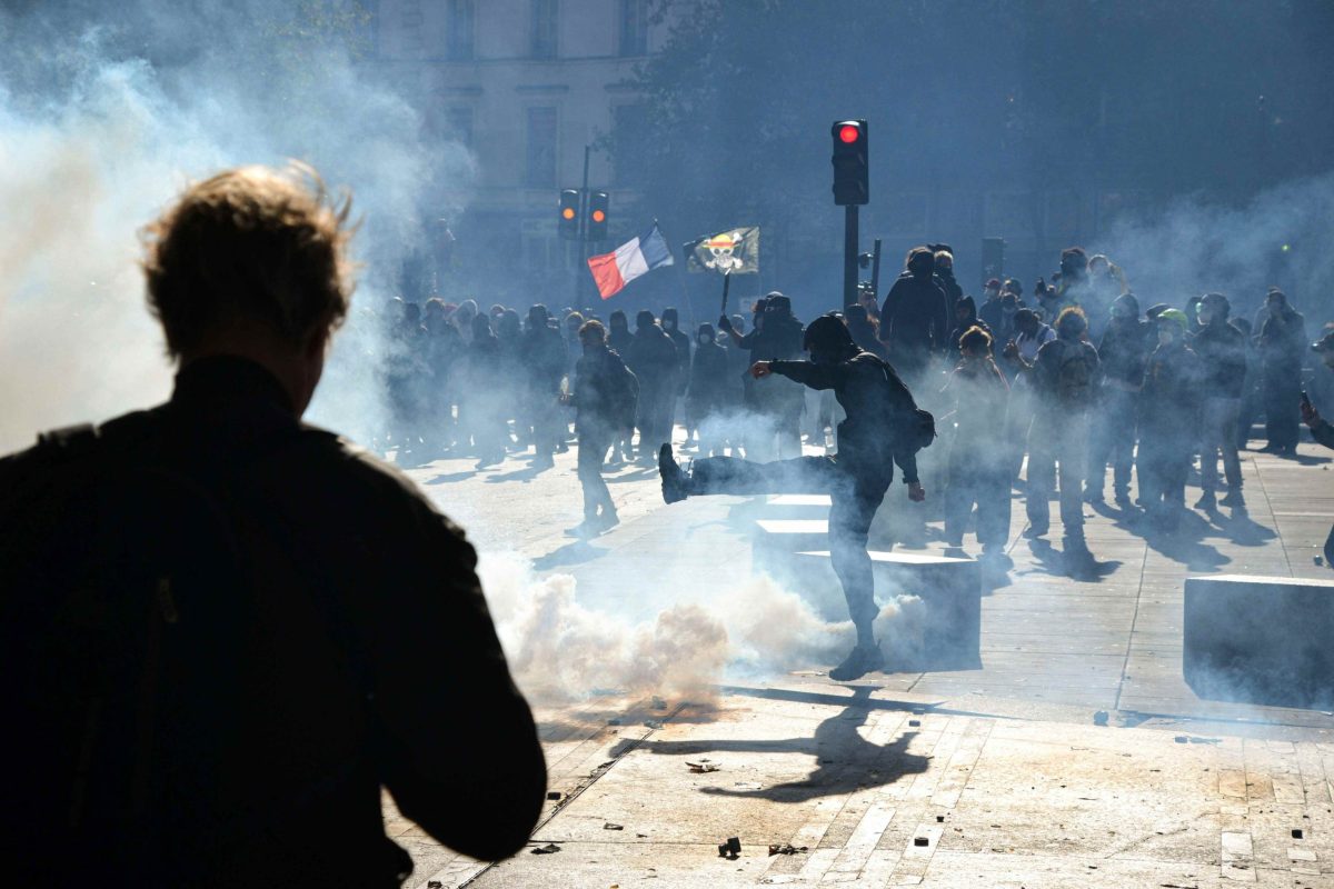 France's Riots Are Scaring Off Tourists and the Numbers Prove It
