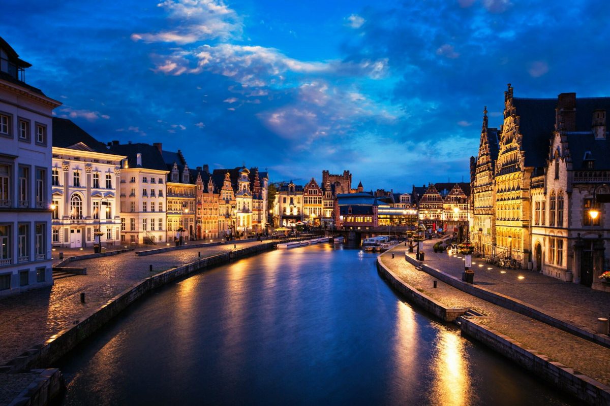 Ghent's Restored Post Office Just Opened a Dreamy Hotel Inside Its Old Lodge