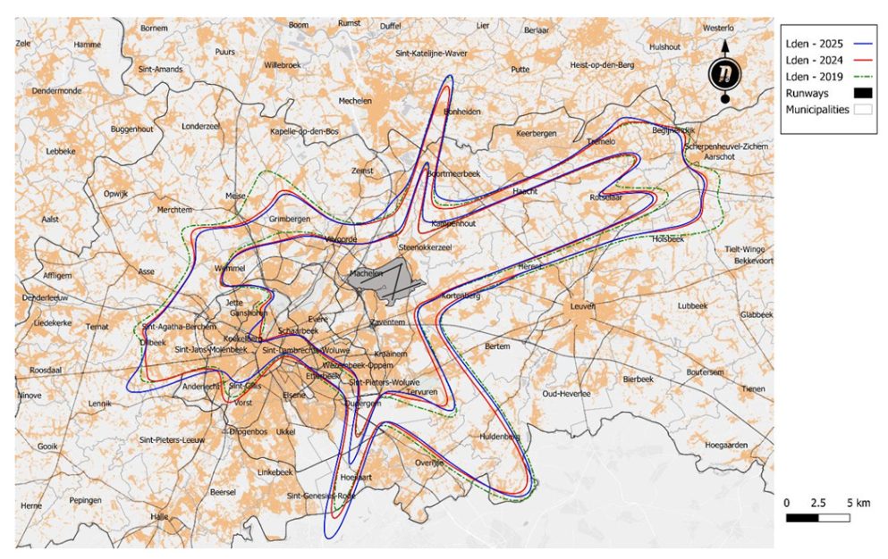 Map showing aircraft noise contours around Brussels Airport affecting surrounding residential areas