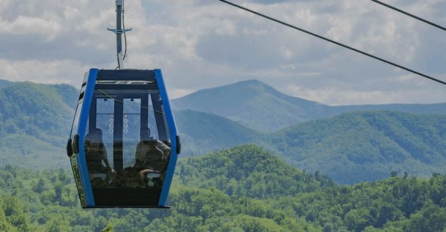 Tennessee's Crystal Express gondola puts you inside a mountain view