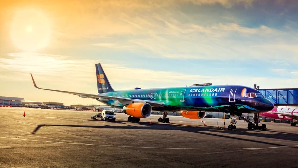The Northern Lights Plane Is Now 25,000 Tiny Souvenirs