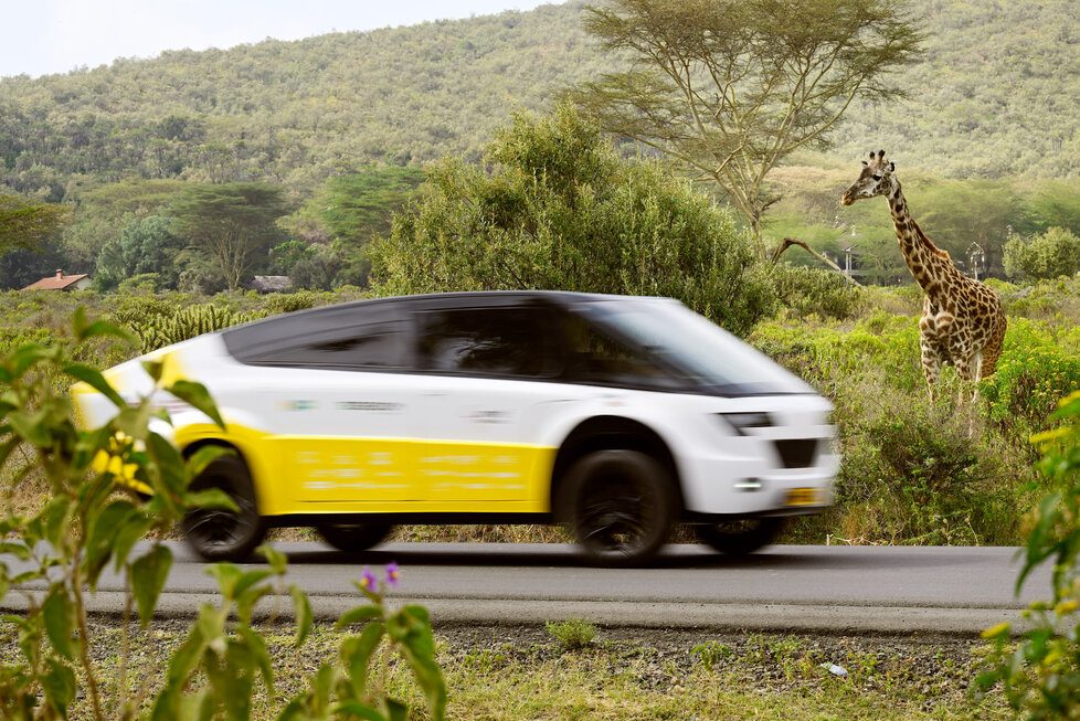 This Solar Ambulance Just Proved It Can Save Lives in Africa's Remote Areas