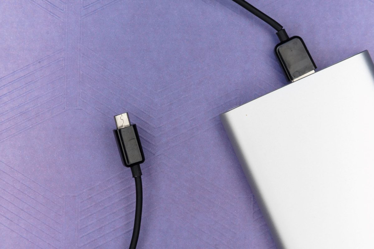 Your Power Bank Could Actually Burn Down the Plane